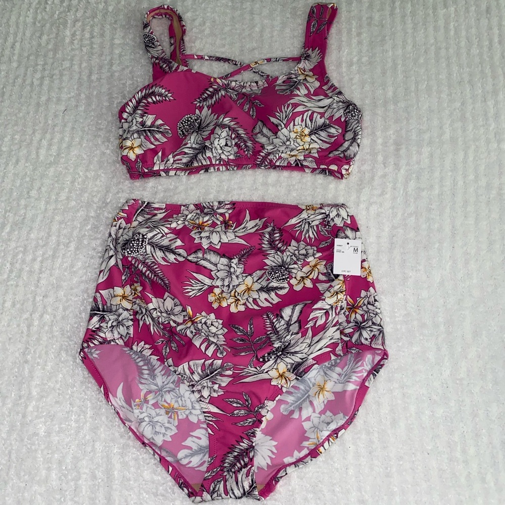 Beach bump bikini set